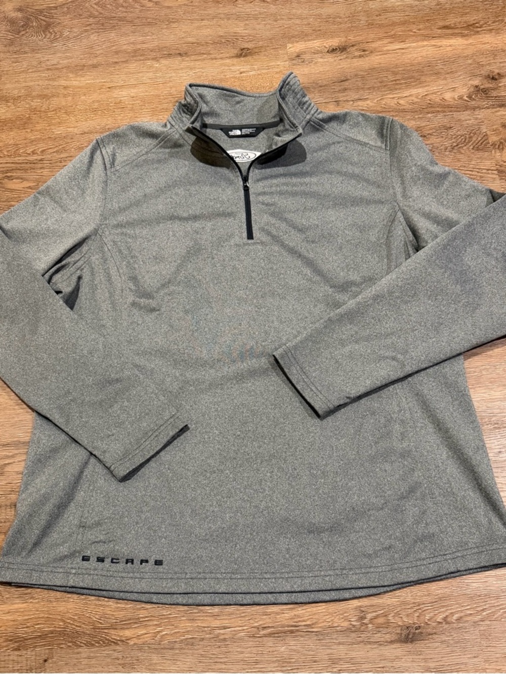 The North Face x Ford Escape Women’s Gray Quarter-Zip Pullover Jacket - Picture 2 of 9